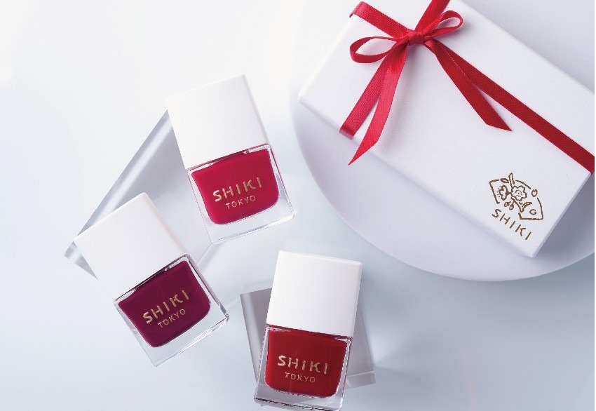 四季折々の「色」を指先に纏う、ヴィーガンマニキュアブランド『SHIKI 』。初めてのホリデーコレクション「SHIKI HOLIDAY 2023」